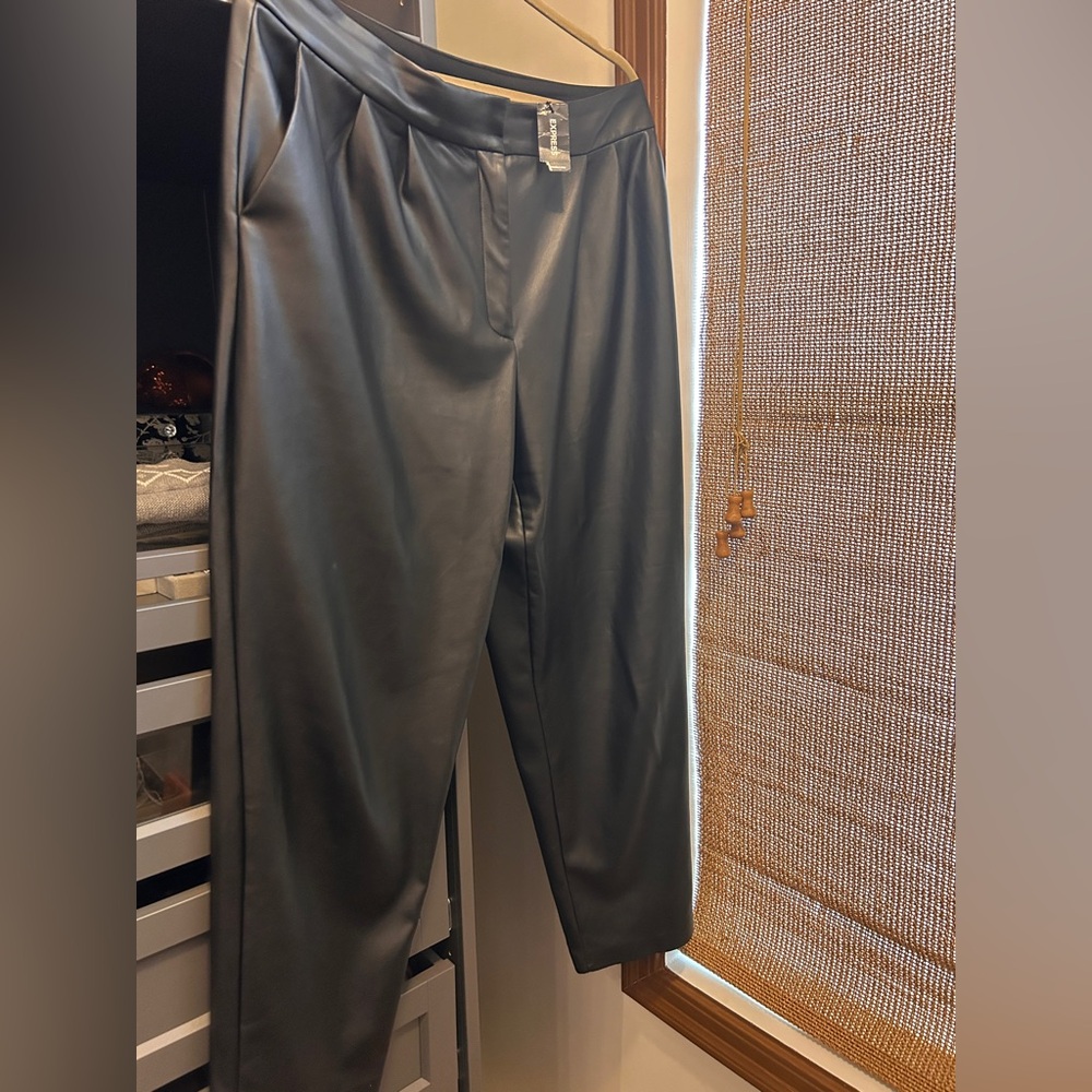 Ankle Black Leather Pants